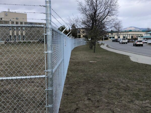 Automatic Chain Link Fence Installation and Repair